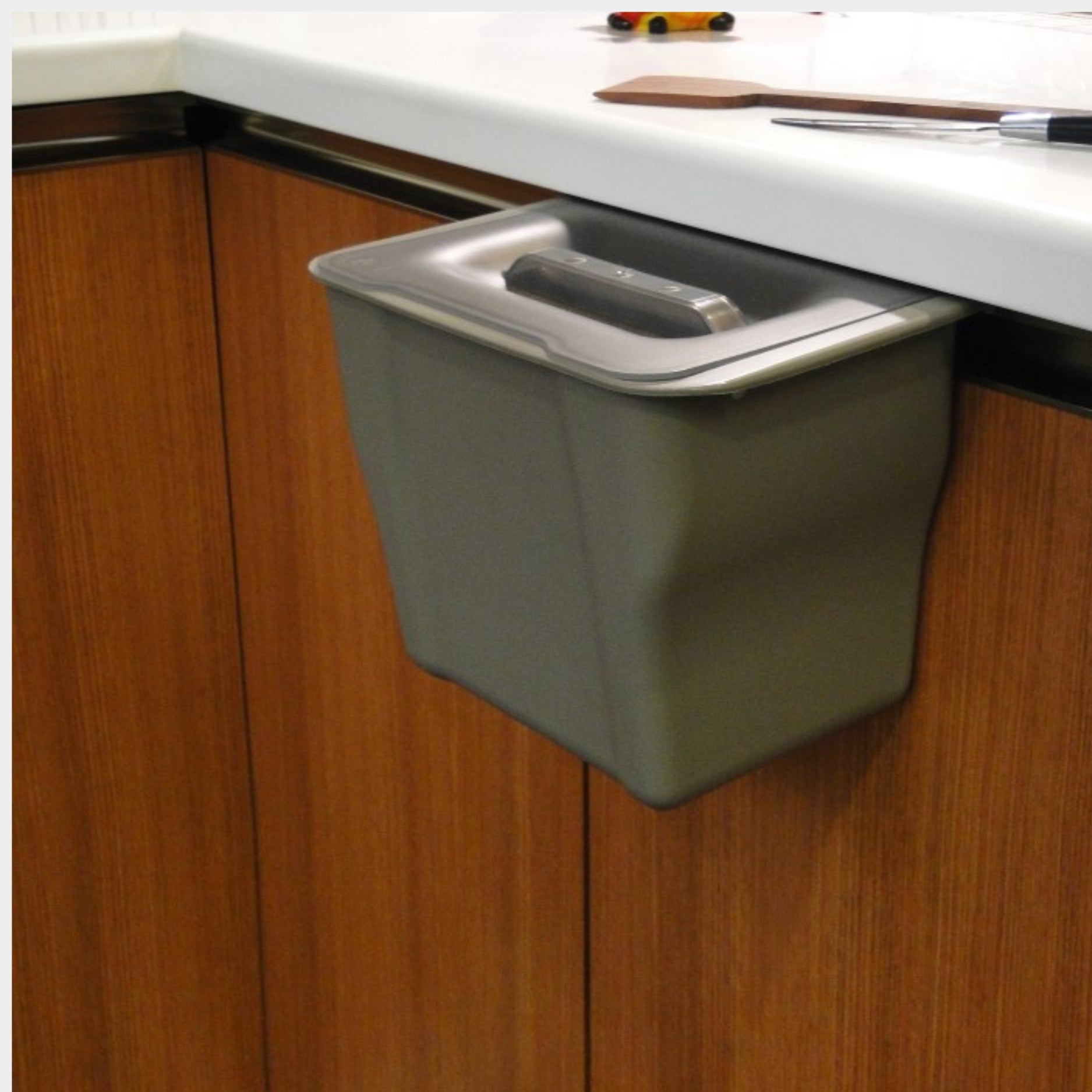 Ebco Utility Bin - Clip on 5 Litres (UBC1-5-GR)