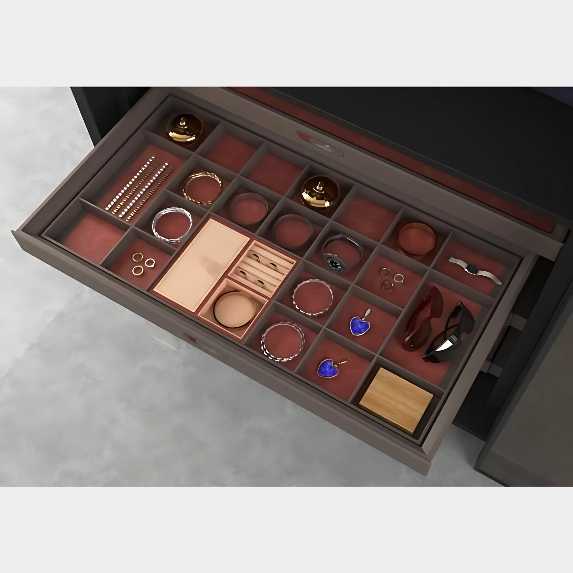 Hettich Leather Classification Box