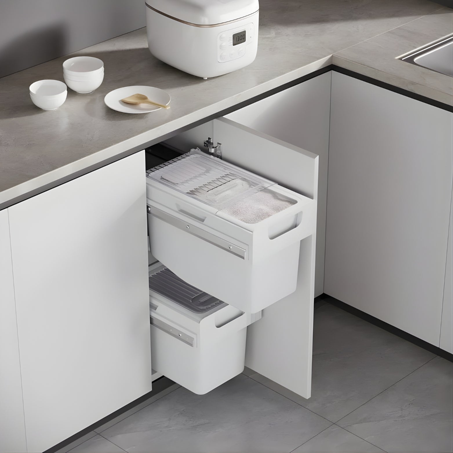 Ebco Livsmart 15-litre pull-out grain drawer with transparent lid