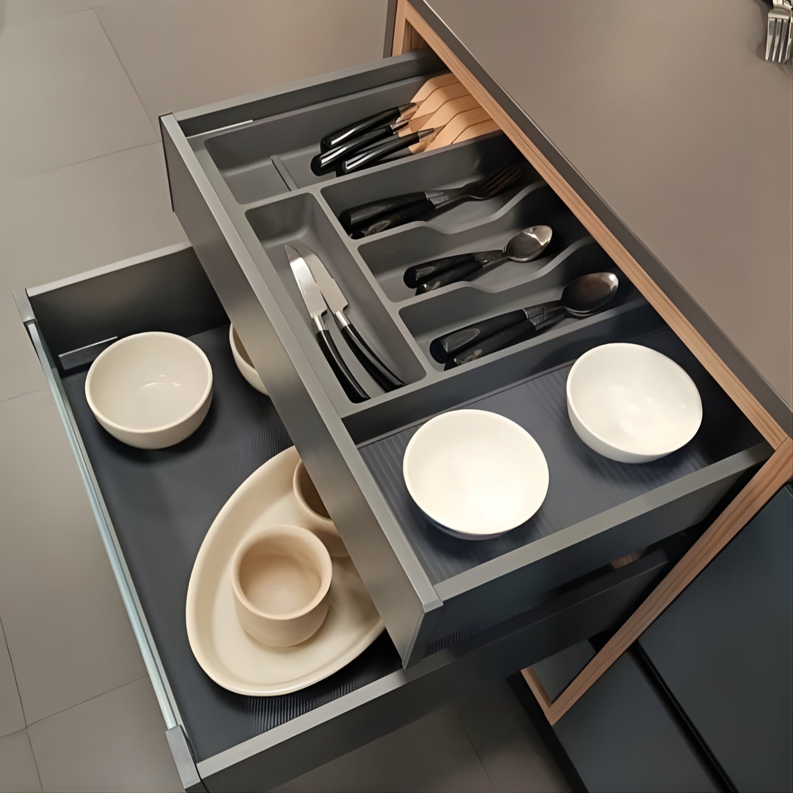 Ebco Livsmart anti-skid mat in anthracite dotted finish roll