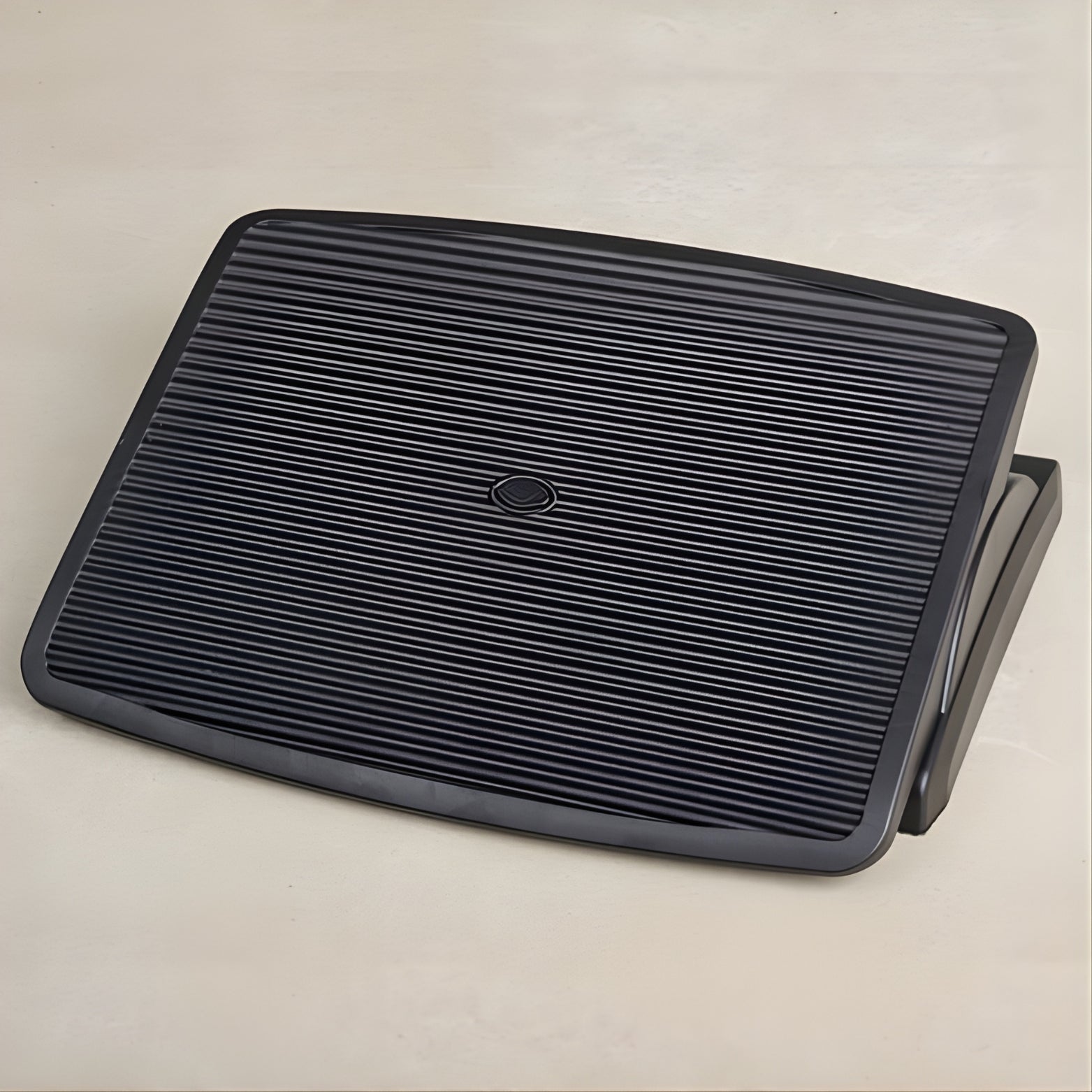 Ebco Worksmart Ergonomic Foot Rest FR2 in Black Finish