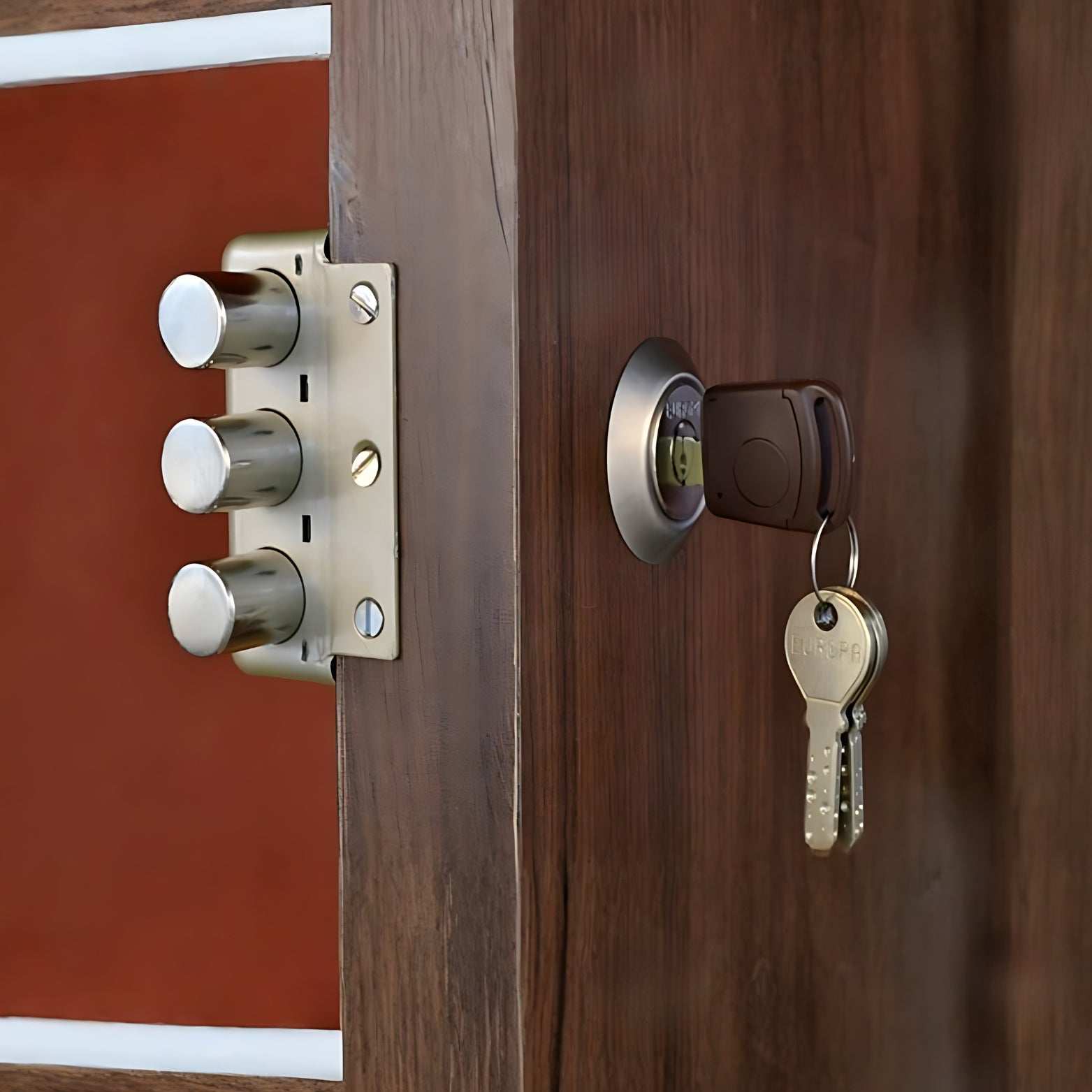 Europa 3 Deadbolt Main Door Lock in Nickel Silver finish featuring 14-pin dimple key technology.